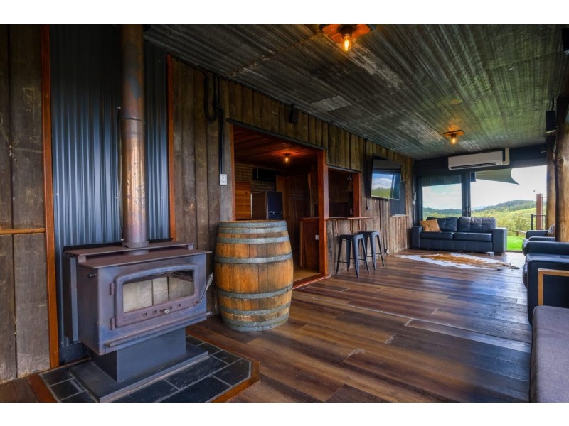 586 Fords Road, Limeburners Creek NSW 2324