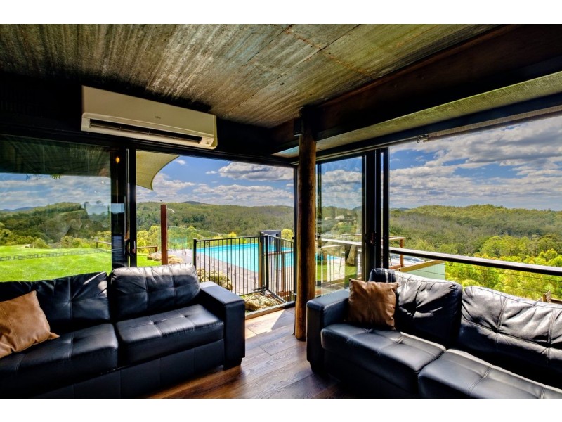 586 Fords Road, Limeburners Creek NSW 2324