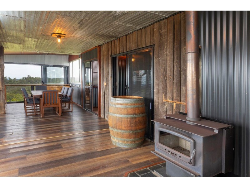 586 Fords Road, Limeburners Creek NSW 2324