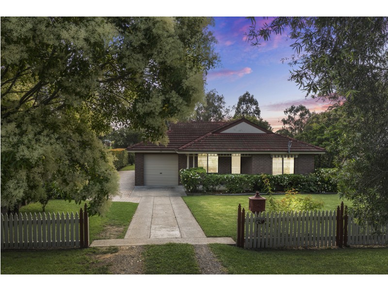 26 Lowe Street, Clarence Town NSW 2321