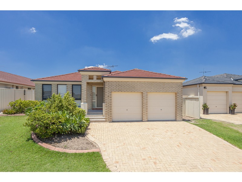 11 Golden Wattle Crescent, Thornton NSW 2322
