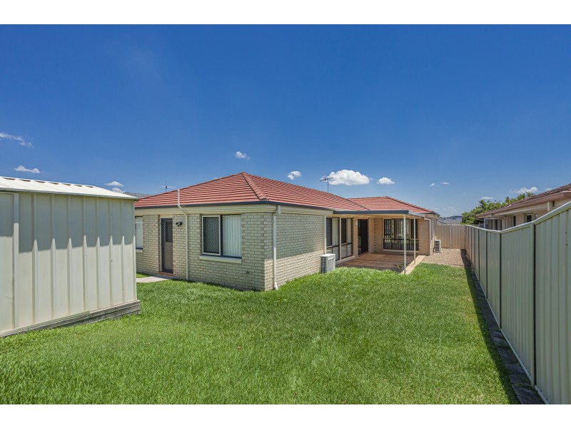 11 Golden Wattle Crescent, Thornton NSW 2322