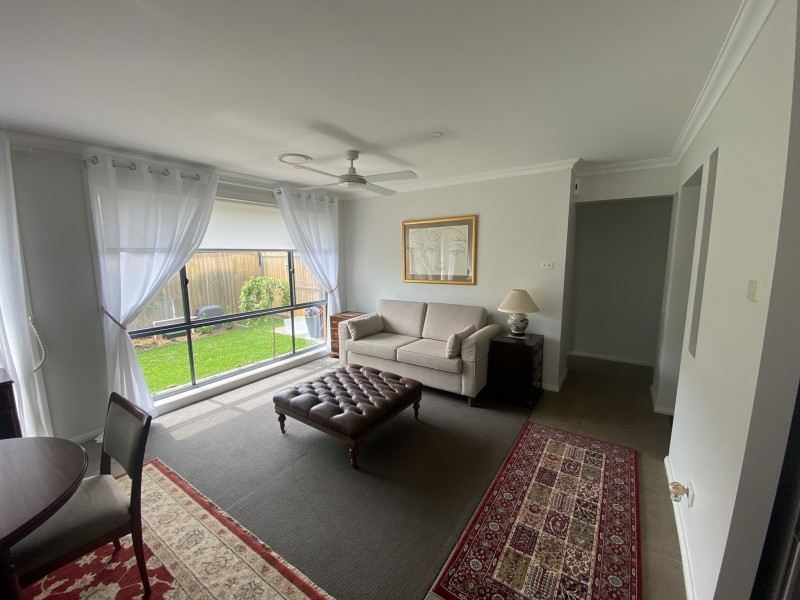 5 Water Street, Fern Bay NSW 2295