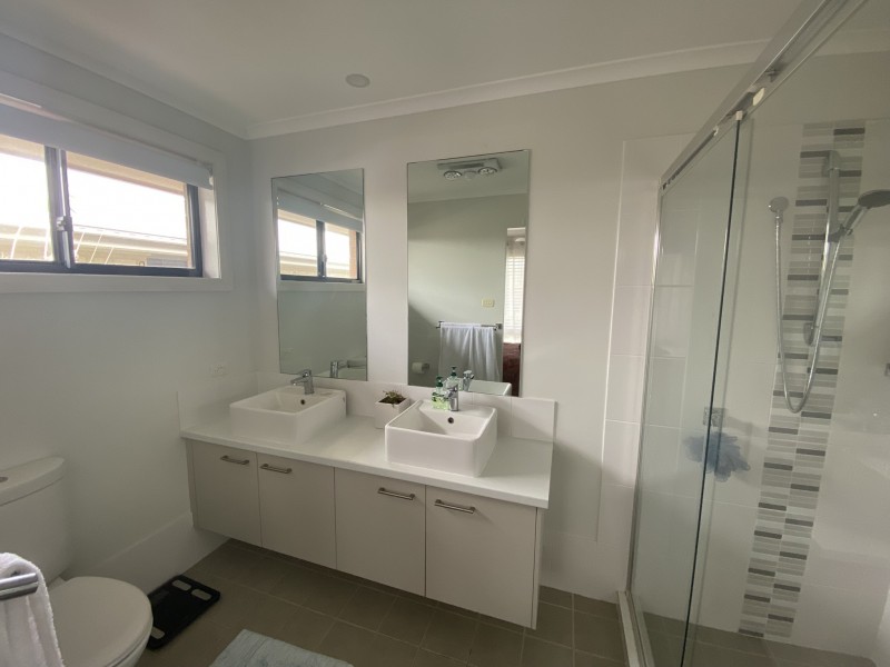 5 Water Street, Fern Bay NSW 2295