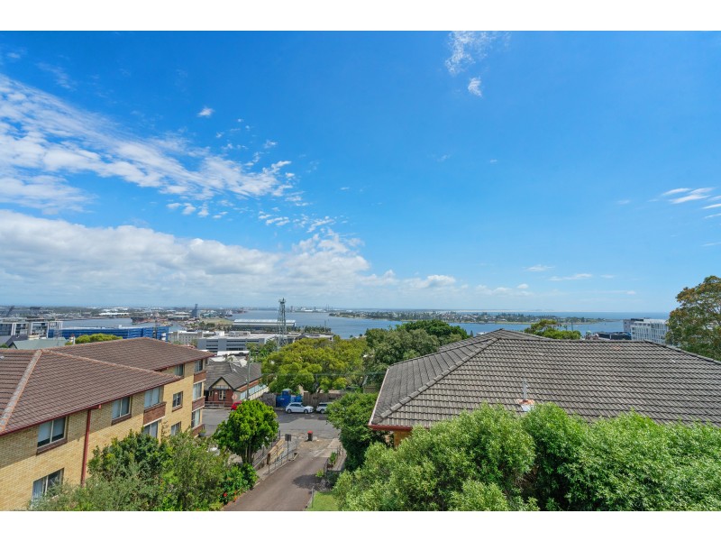 6/39 Church Street, The Hill NSW 2300