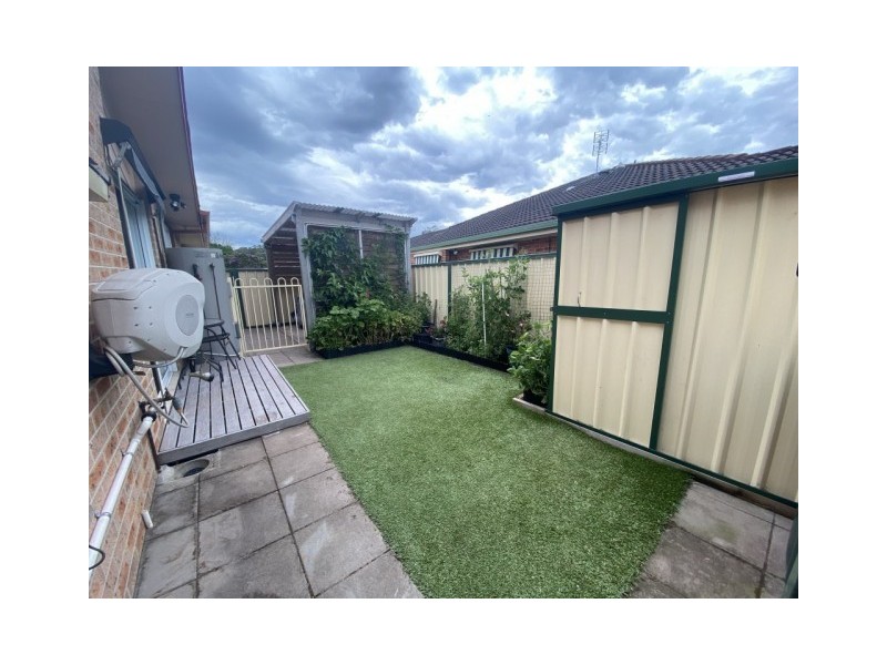 1/31 Benjamin Lee Drive, Raymond Terrace NSW 2324