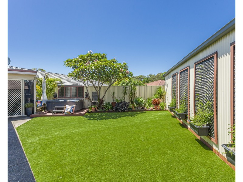 8 Bowman Drive, Raymond Terrace NSW 2324