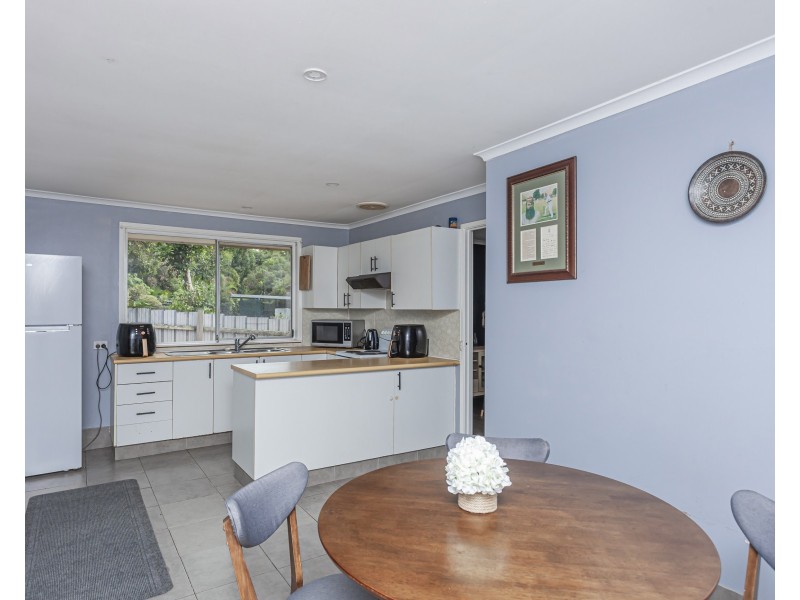 1 Acacia Ave, Raymond Terrace NSW 2324