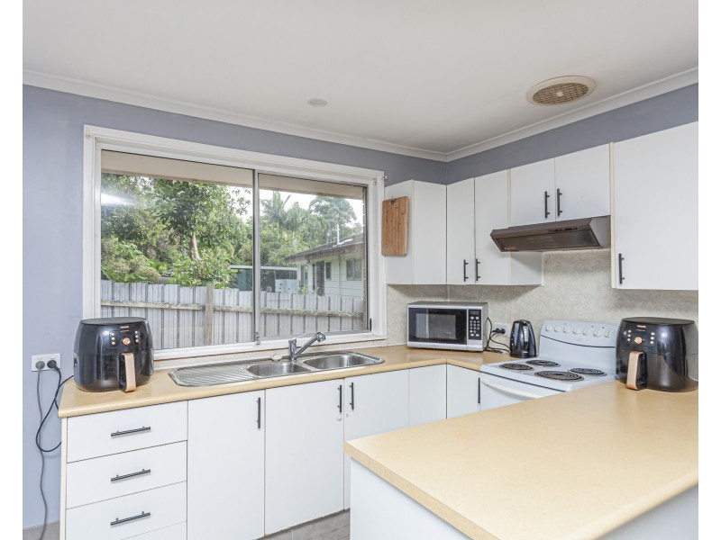 1 Acacia Ave, Raymond Terrace NSW 2324