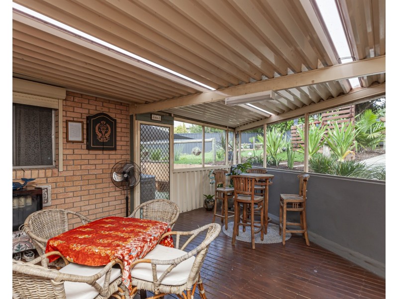 1 Acacia Ave, Raymond Terrace NSW 2324