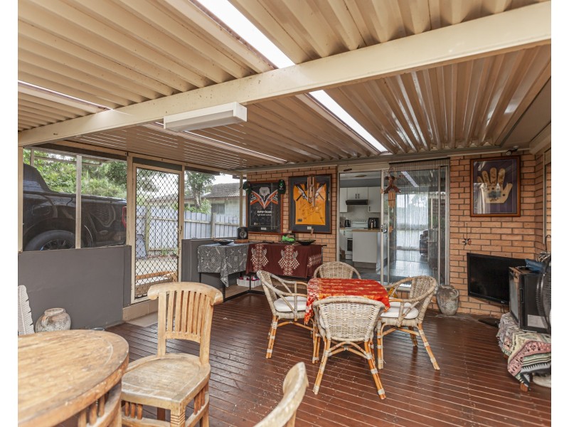 1 Acacia Ave, Raymond Terrace NSW 2324