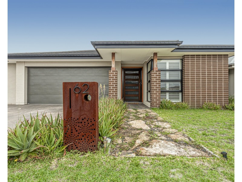 62 Seaside Boulevard, Fern Bay NSW 2295