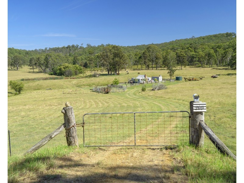 265 Fords Road, Limeburners Creek NSW 2324