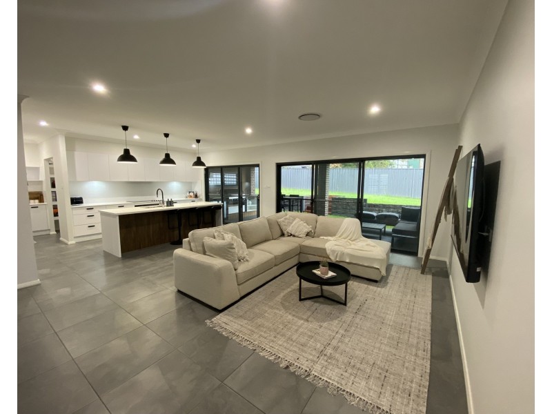 1 Bailey Avenue, Raymond Terrace NSW 2324