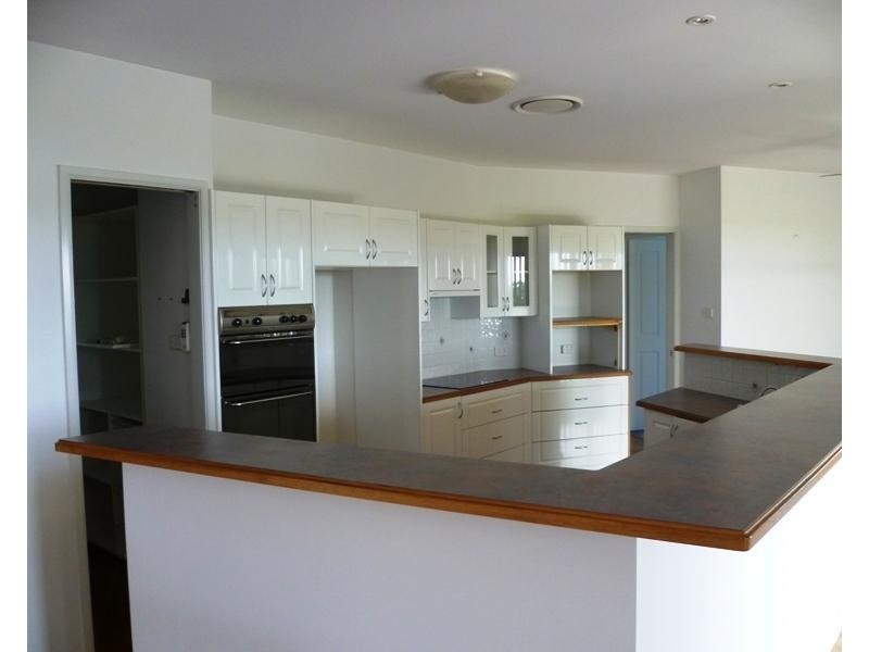 8 KANWARY CLOSE, Raymond Terrace NSW 2324