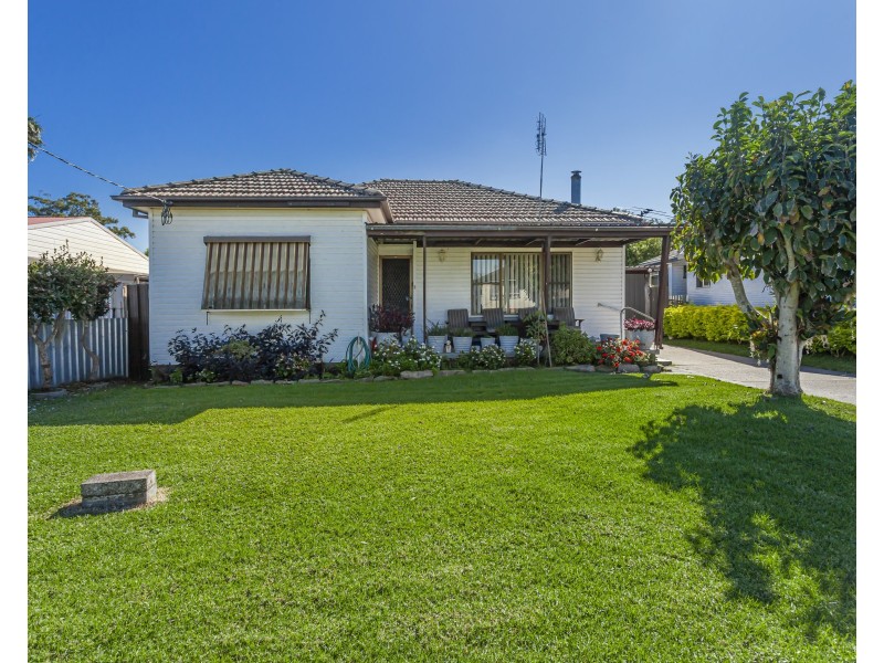 5 Gwen Parade, Raymond Terrace NSW 2324