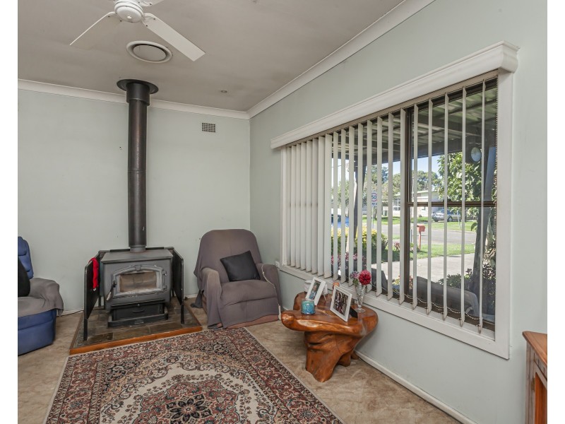 5 Gwen Parade, Raymond Terrace NSW 2324