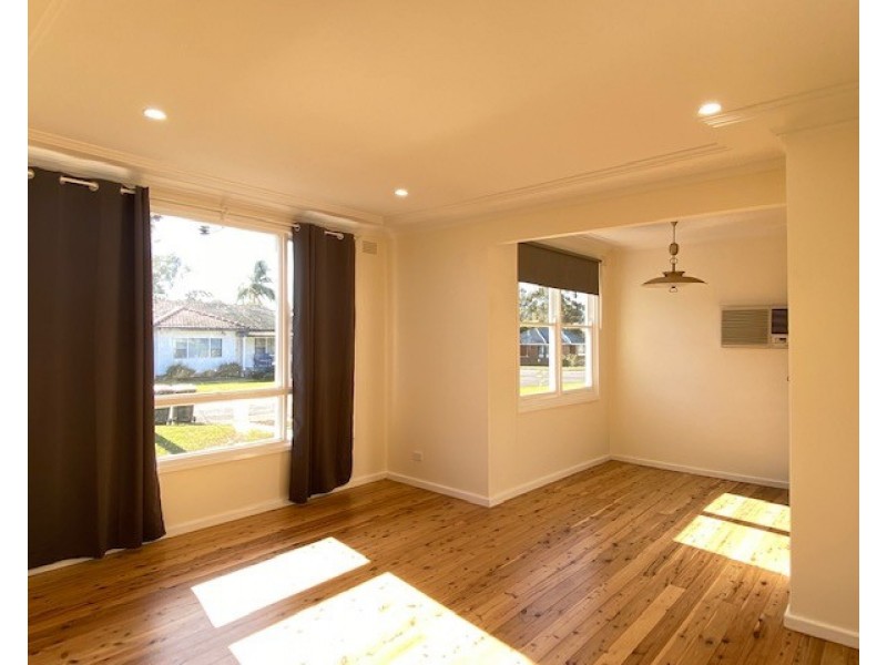 2 Dean Avenue, Raymond Terrace NSW 2324
