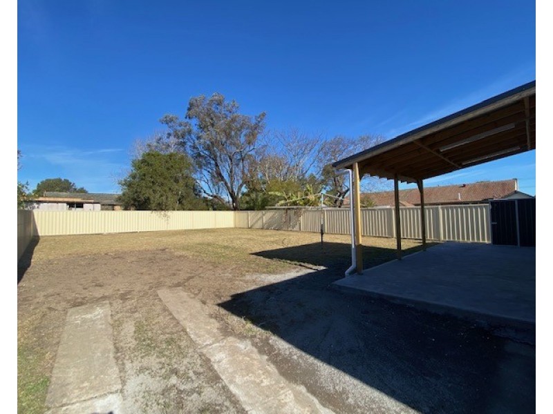2 Dean Avenue, Raymond Terrace NSW 2324