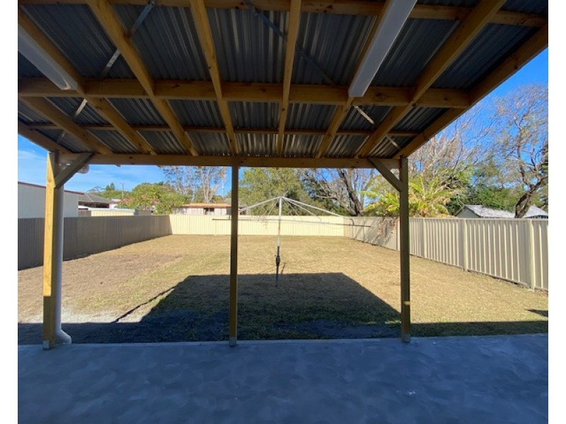 2 Dean Avenue, Raymond Terrace NSW 2324