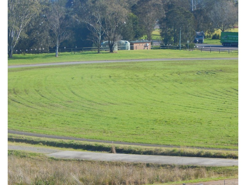 Binns Street, Raymond Terrace NSW 2324