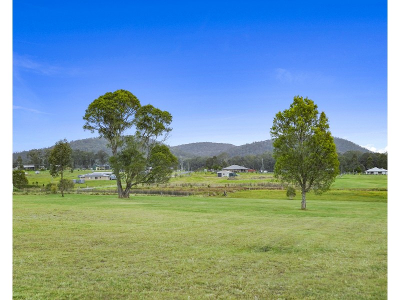 13 Gum Tree Close, Clarence Town NSW 2321