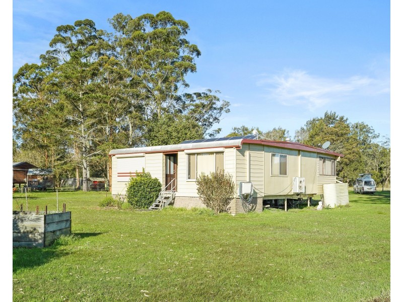 9 Briton Court Road, Stroud NSW 2425