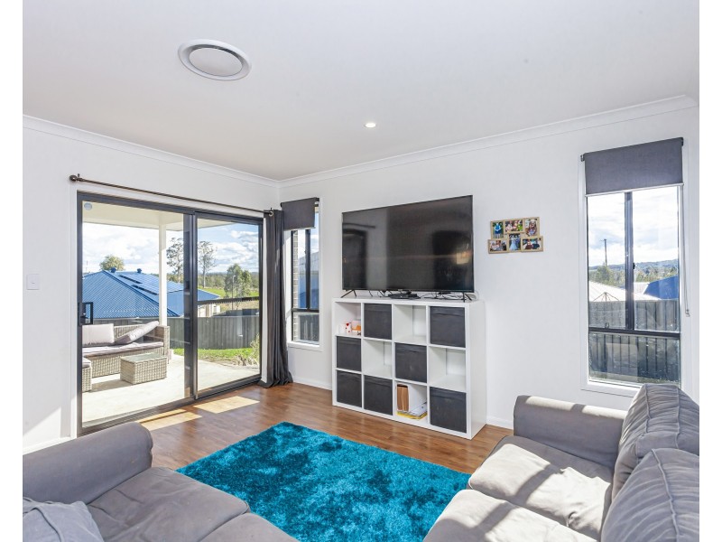 3 Graziers Parade, Raymond Terrace NSW 2324