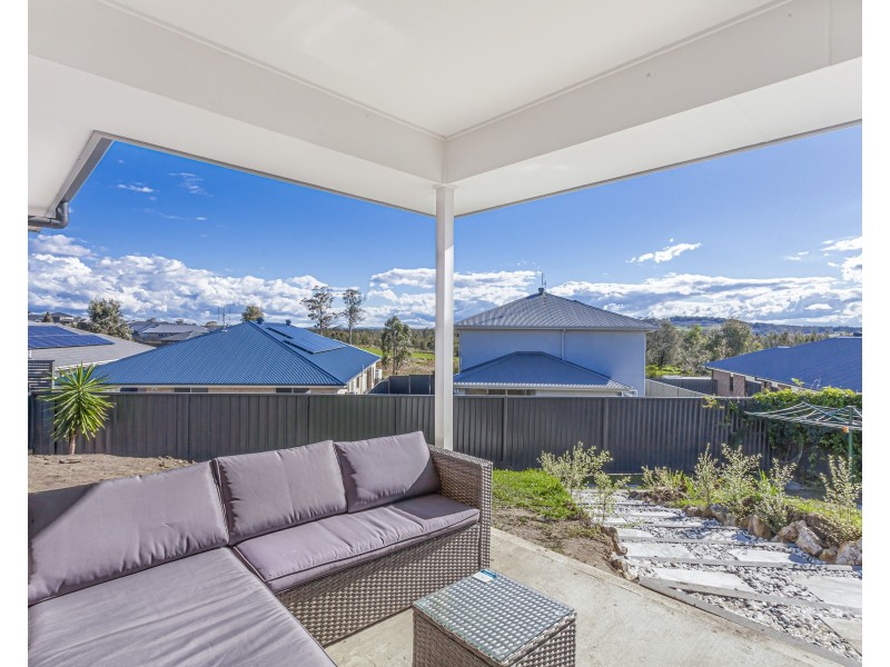 3 Graziers Parade, Raymond Terrace NSW 2324