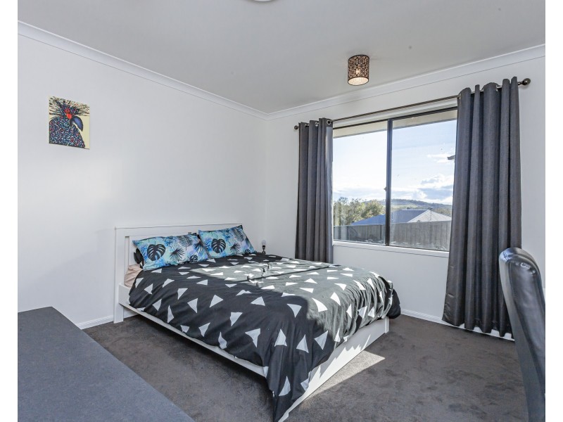 3 Graziers Parade, Raymond Terrace NSW 2324