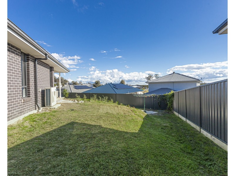 3 Graziers Parade, Raymond Terrace NSW 2324