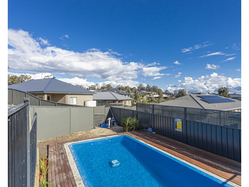 3 Graziers Parade, Raymond Terrace NSW 2324