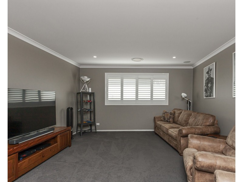 19 Edward Windeyer Way, Raymond Terrace NSW 2324
