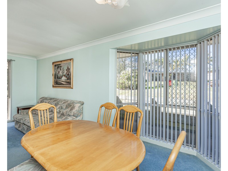 12 Oxley Close, Raymond Terrace NSW 2324