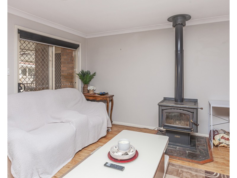 10 Loftus Place, Raymond Terrace NSW 2324