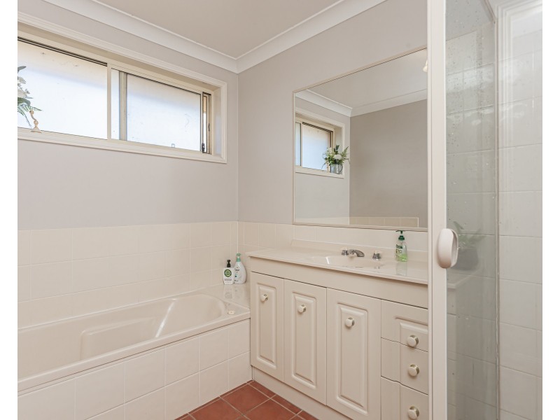 10 Loftus Place, Raymond Terrace NSW 2324