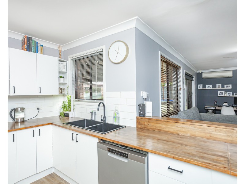 2 Pennington Street, Raymond Terrace NSW 2324