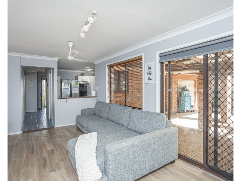 2 Pennington Street, Raymond Terrace NSW 2324