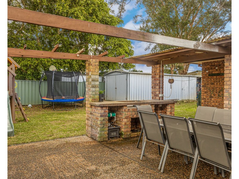 2 Pennington Street, Raymond Terrace NSW 2324