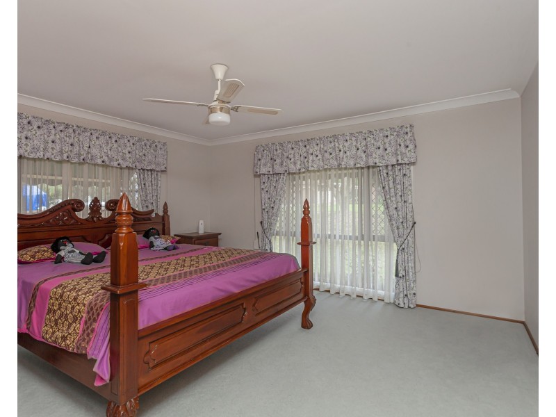 18 Green Slopes Drive, Raymond Terrace NSW 2324