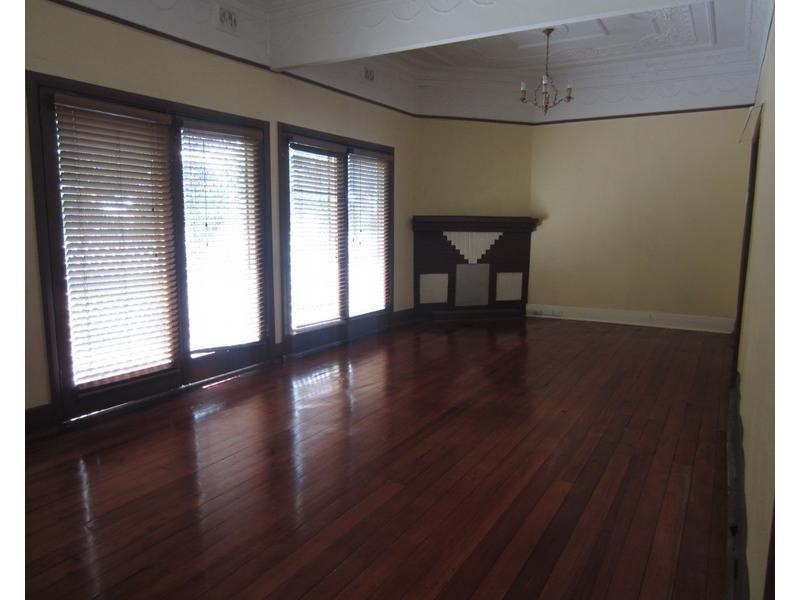 183 RUSSELL ROAD, New Lambton NSW 2305