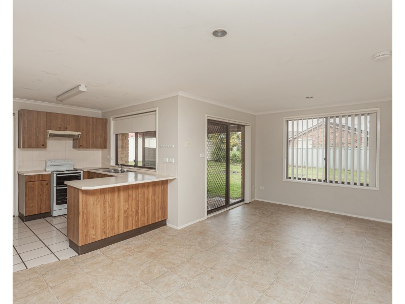 14 Cederwood Crescent, Raymond Terrace NSW 2324