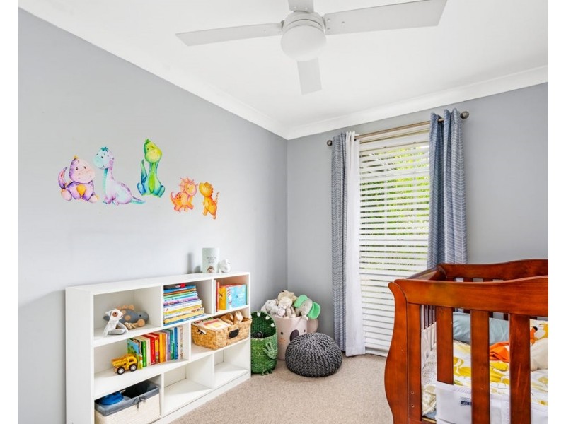 15 Evelyn Crescent, Thornton NSW 2322