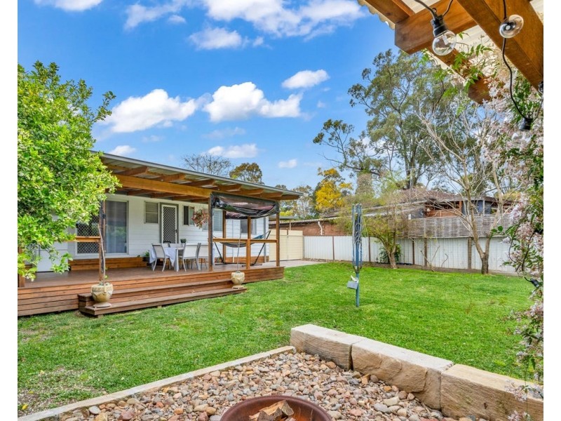 15 Evelyn Crescent, Thornton NSW 2322