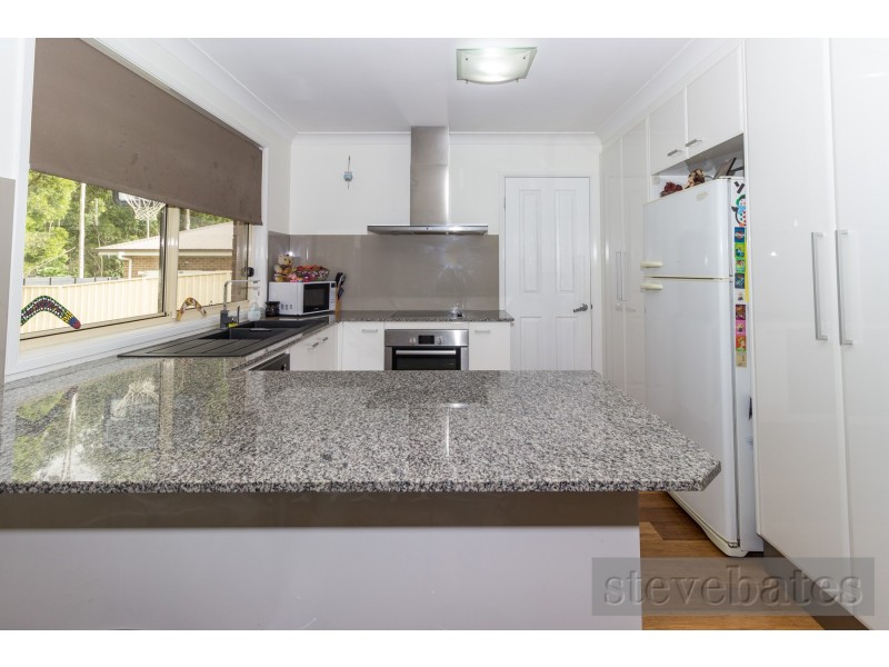 165 Benjamin Lee Drive, Raymond Terrace NSW 2324