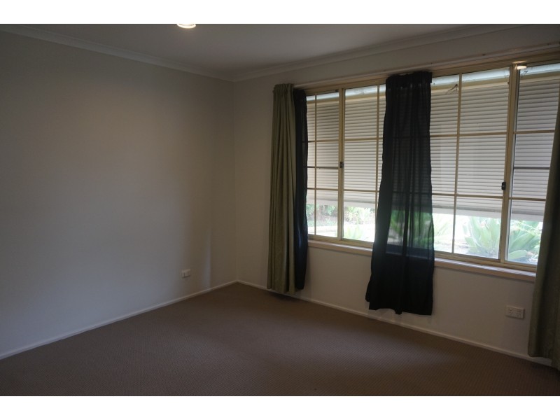 42 Cederwood Crescent, Raymond Terrace NSW 2324