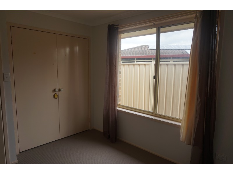 42 Cederwood Crescent, Raymond Terrace NSW 2324