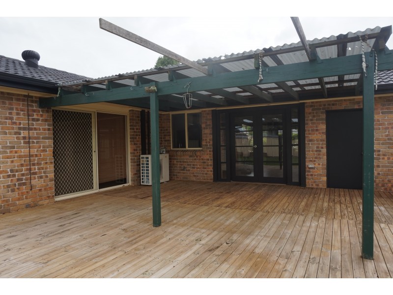 42 Cederwood Crescent, Raymond Terrace NSW 2324