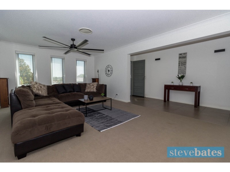 17 Loftus Place, Raymond Terrace NSW 2324