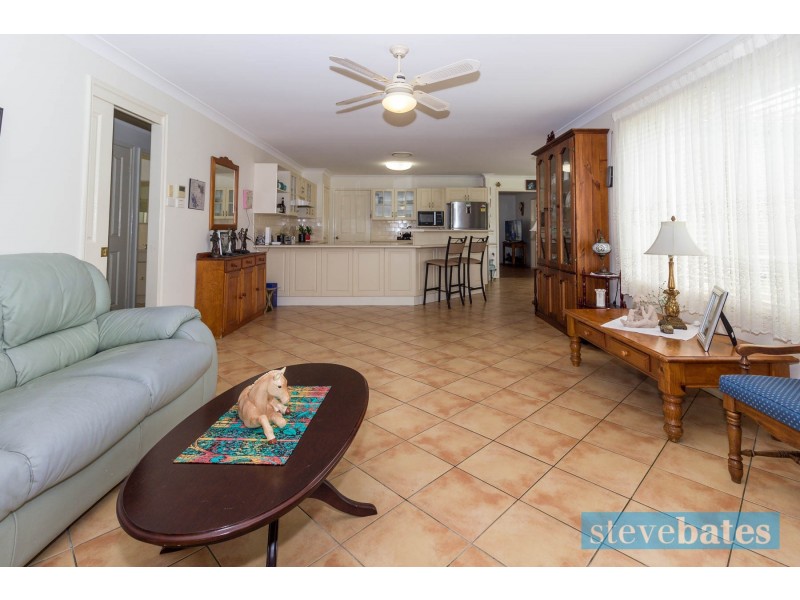 13 Loftus Place, Raymond Terrace NSW 2324